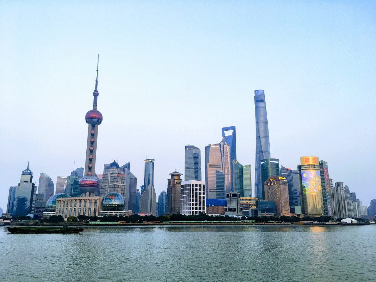 澳门王中王六码新澳门,数据洞察策略_AZ330.258
